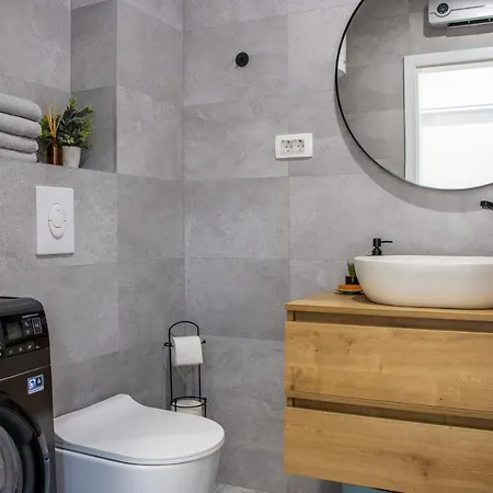 Apartment Luxury Casia With Heated Pool And Pleasent Terrace Trogir
