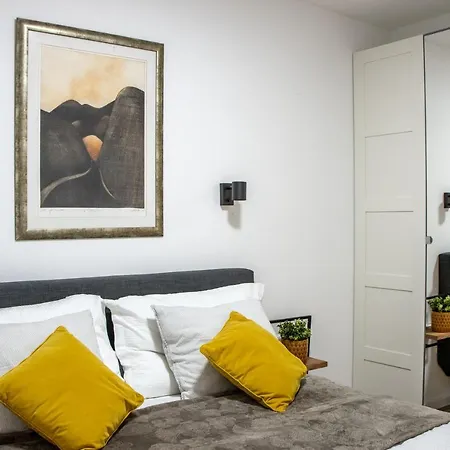 Apartman Luxury Casia With Heated Pool And Pleasent Terrace