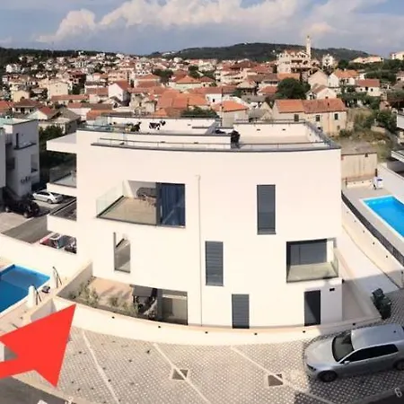 Apartman Luxury Casia With Heated Pool And Pleasent Terrace